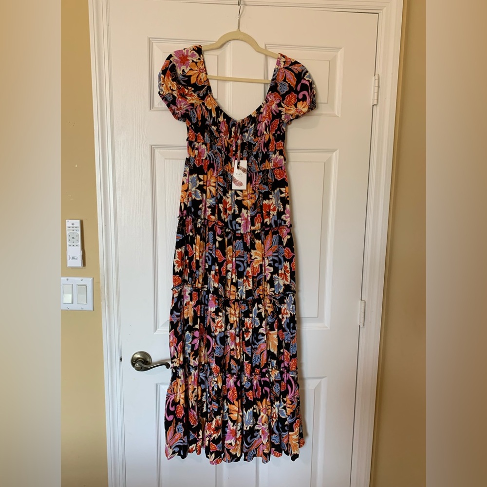 NWT Chelsea &‎ Violet Floral Smocked Tiered Puff Sleeve Maxi Dress Size Small